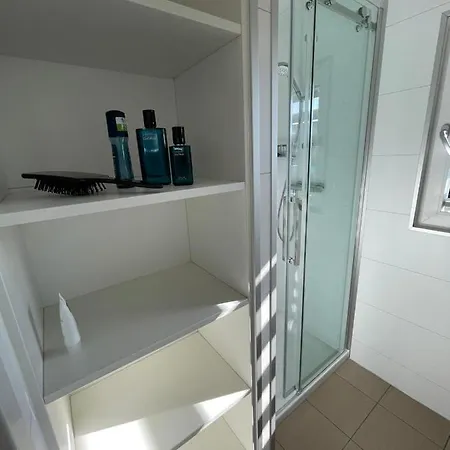 Апартаменты Hausboot Vroni Am Baerwaldersee