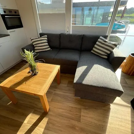 Hausboot Vroni Am Baerwaldersee * Klitten