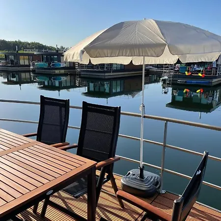 Hausboot Vroni Am Baerwaldersee *