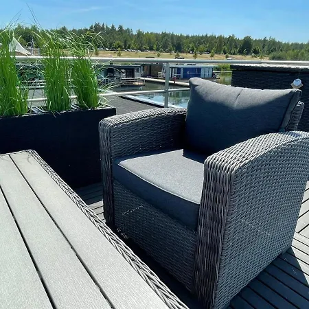 Апартаменты Hausboot Vroni Am Baerwaldersee